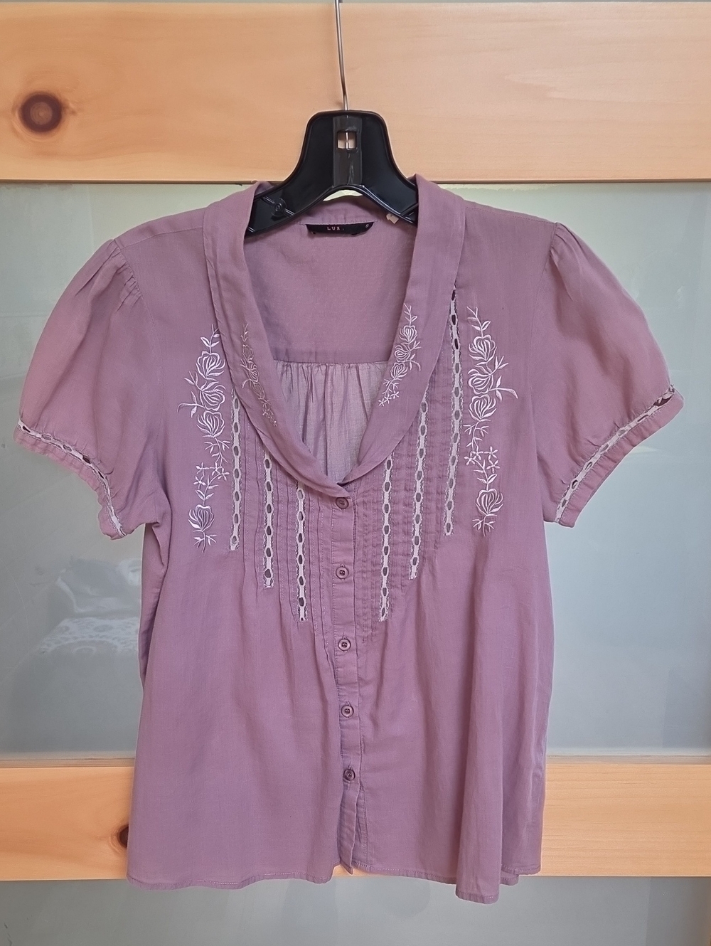 Lux Lavender Button-Down Embroidered Blouse Small